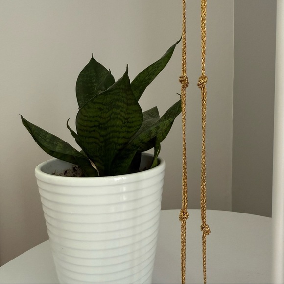 Vintage Monet gold mid-length knot chain necklace - Picture 3 of 3